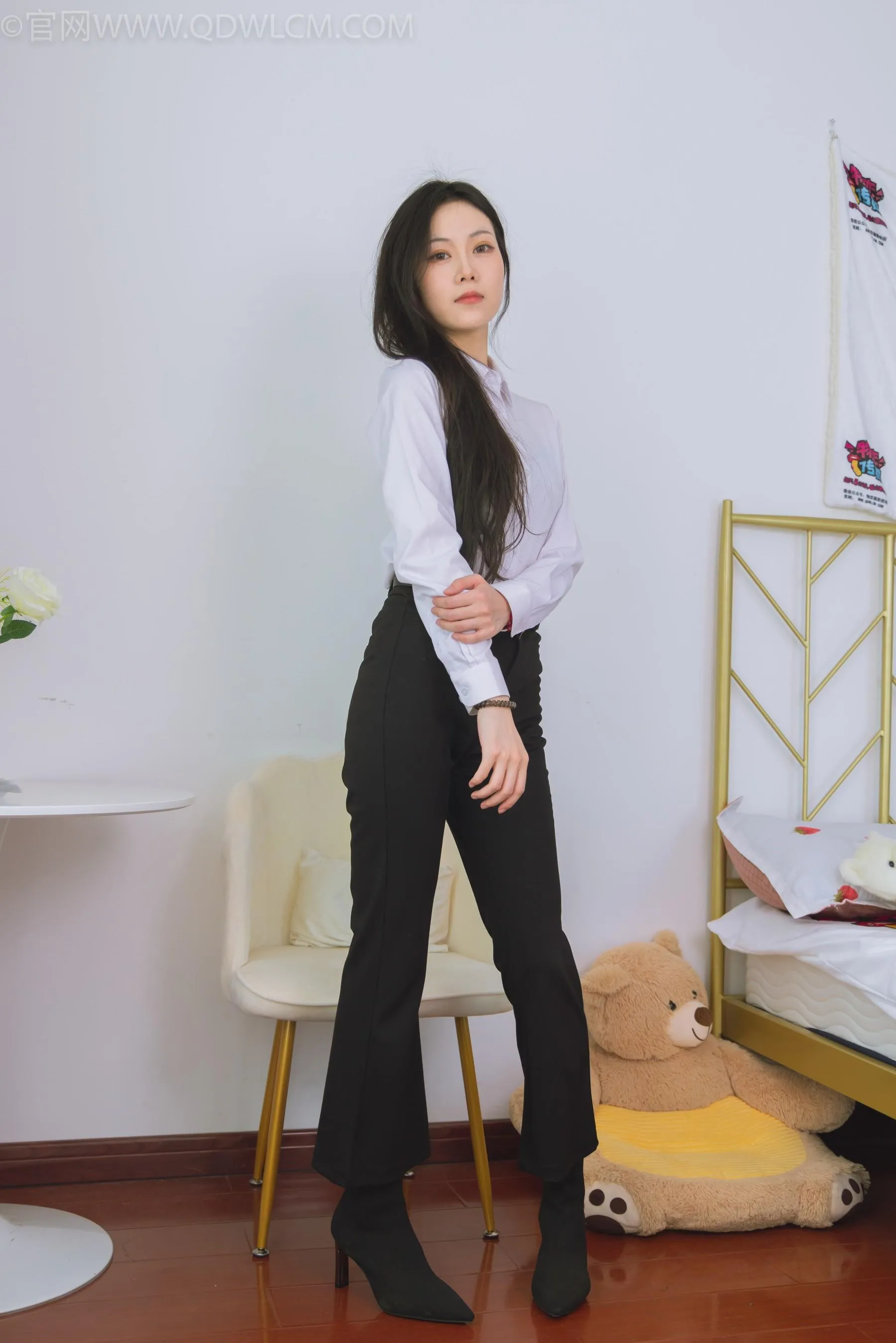 物恋传媒 NO.1503 康康-冷色月光 [151P]插图3